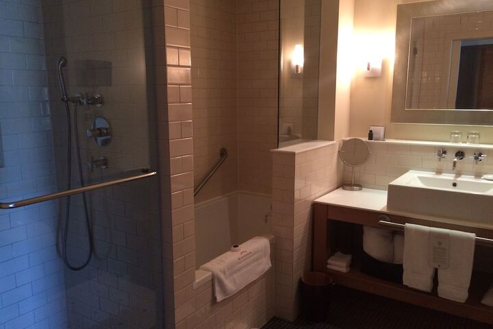 Room 54 of 149