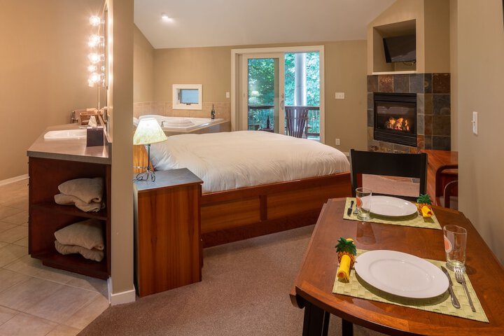 Room 21 of 53