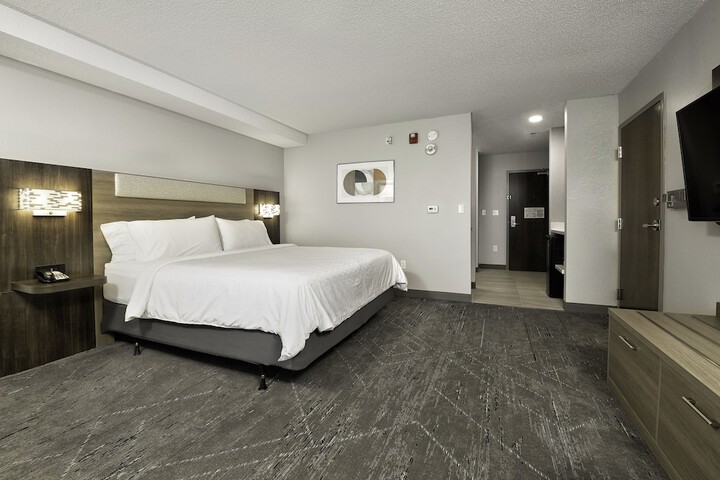 Room 22 of 50