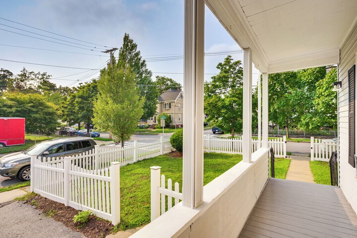 9 Mi to Dtwn Boston: Cozy Malden Apartment