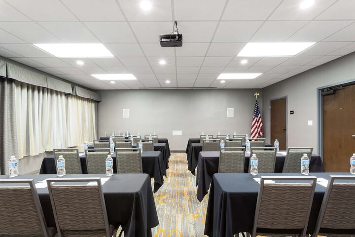 Hampton Inn Pittsburgh / West Mifflin