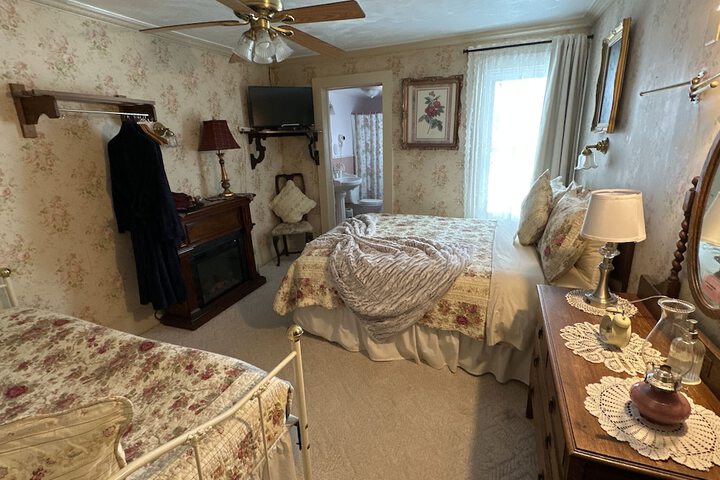 Room 15 of 74
