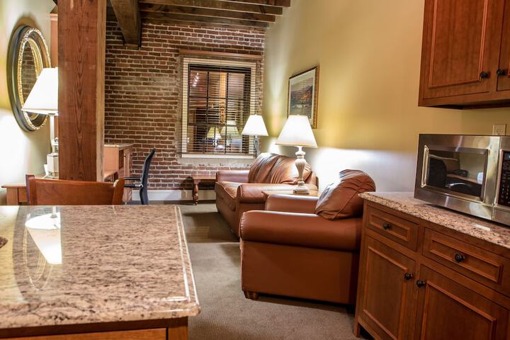 Jackson Park Inn an Ascend Collection Hotel