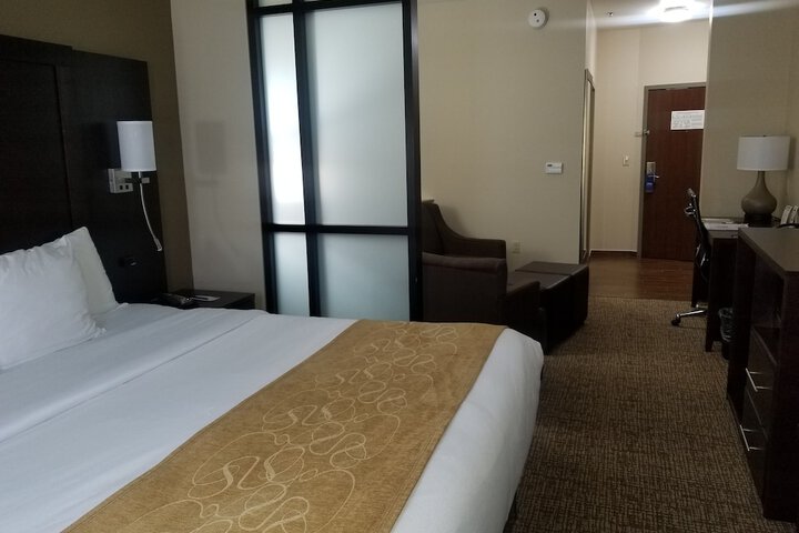 Room 30 of 48