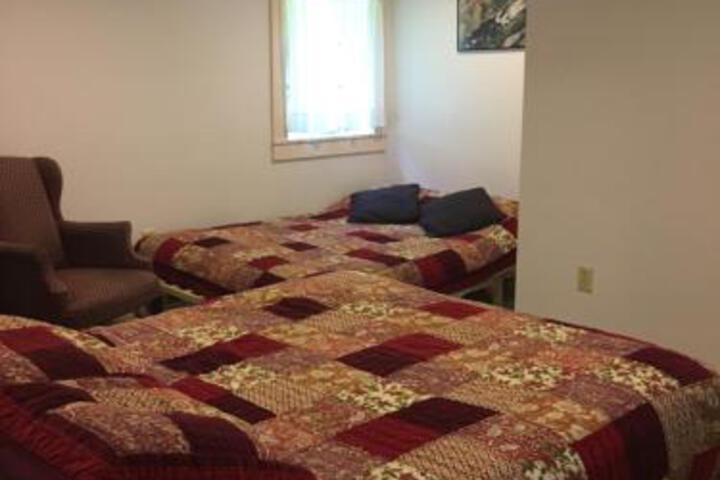 Hawk Mountain Lodge