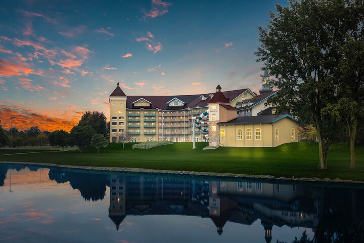 Hotel 4 of 53