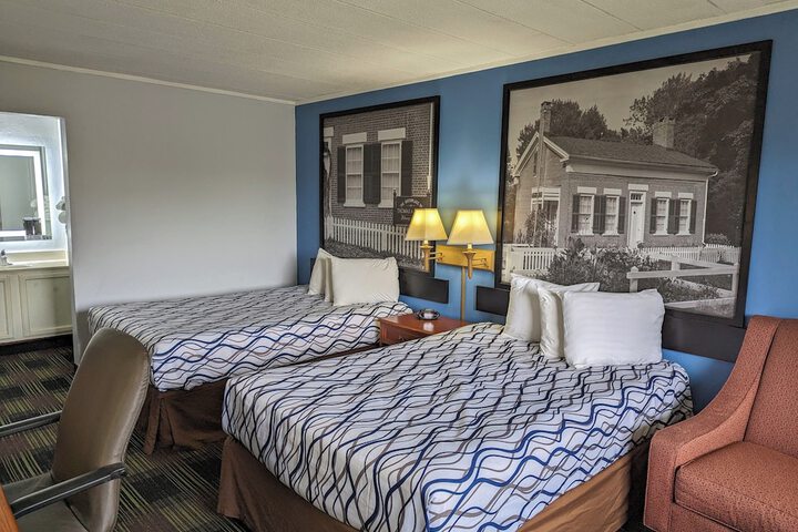 Sprucewood Inn