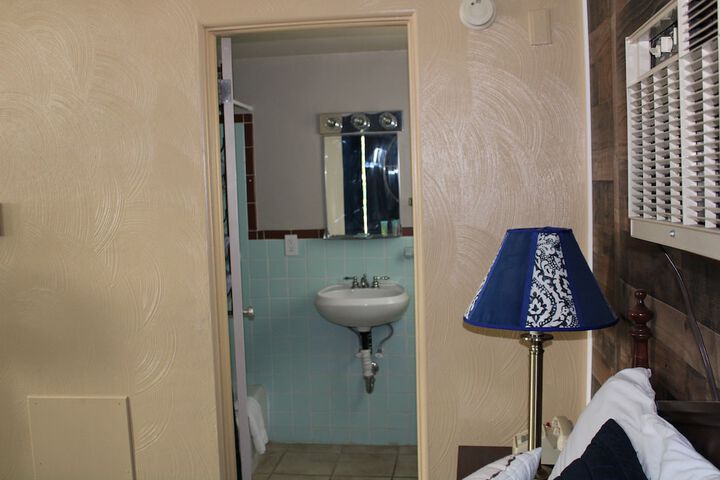 Room 55 of 90