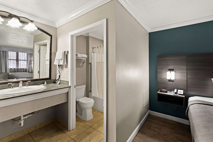 Quality Inn Ocean Springs - Biloxi East