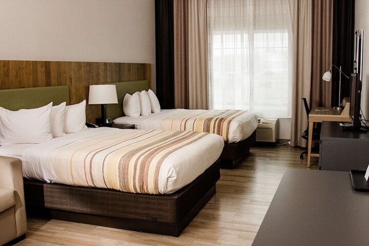Room 13 of 22