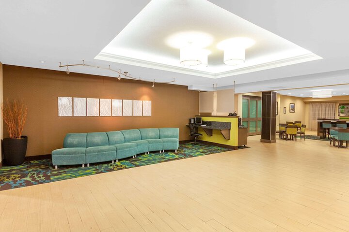 Hotel Interior 6 of 31