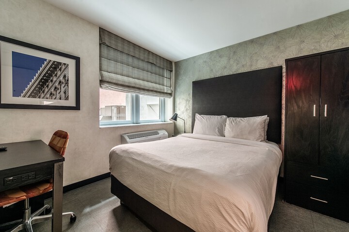 Room 14 of 29