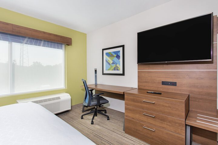Room 21 of 60