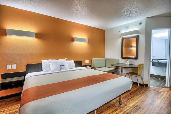 Motel 6 Columbus OH - West