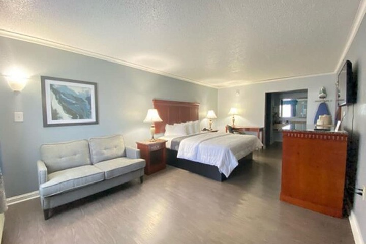 Room 18 of 20