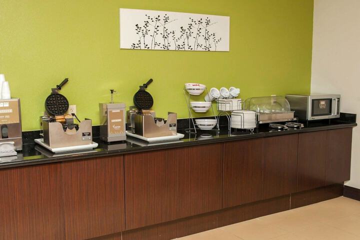 Breakfast/Coffee Service 44 of 54
