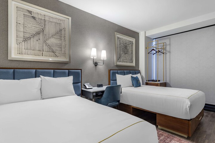 Room 14 of 30