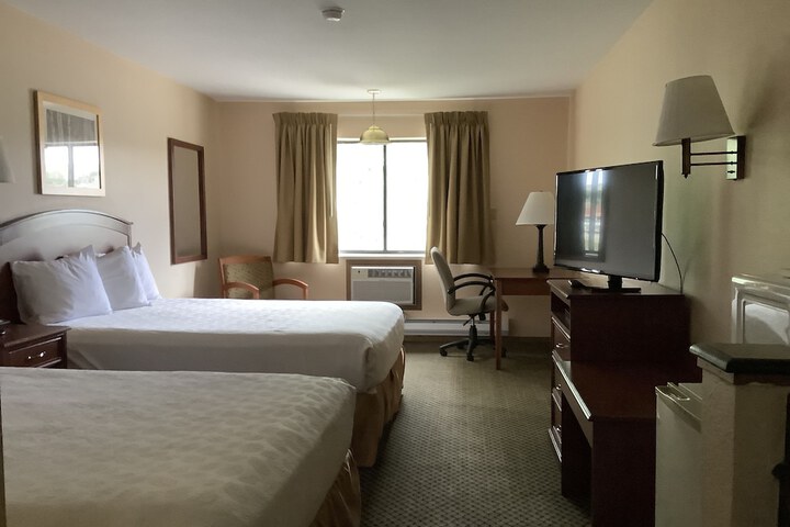 Luxury Inn & Suites