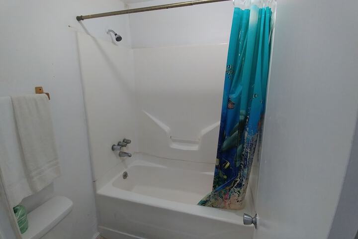 Room 4 of 22