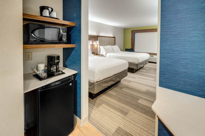 Room 34 of 50