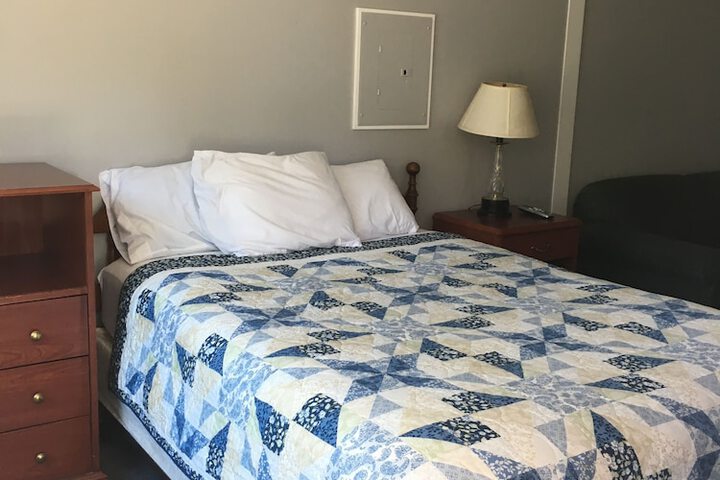 Room 24 of 39