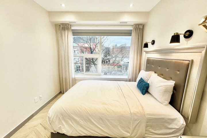 Room 8 of 28