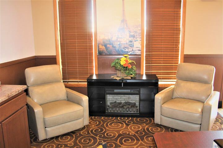 Hotel Interior 10 of 32