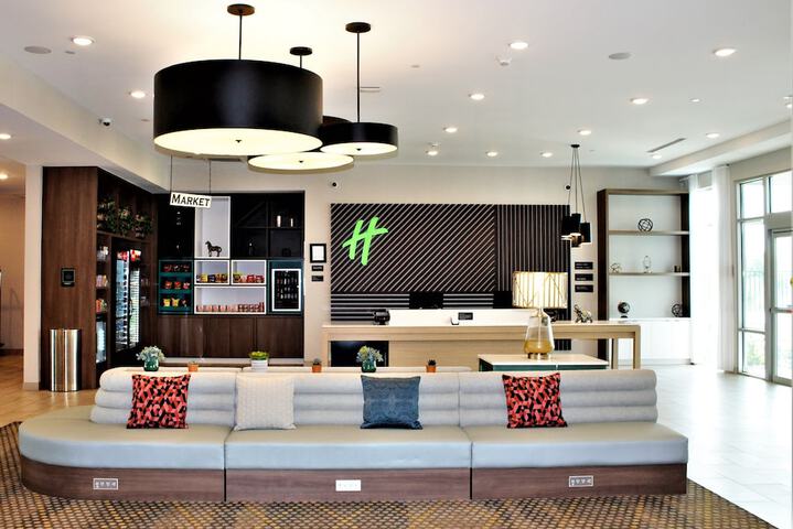 Hotel 3 of 82