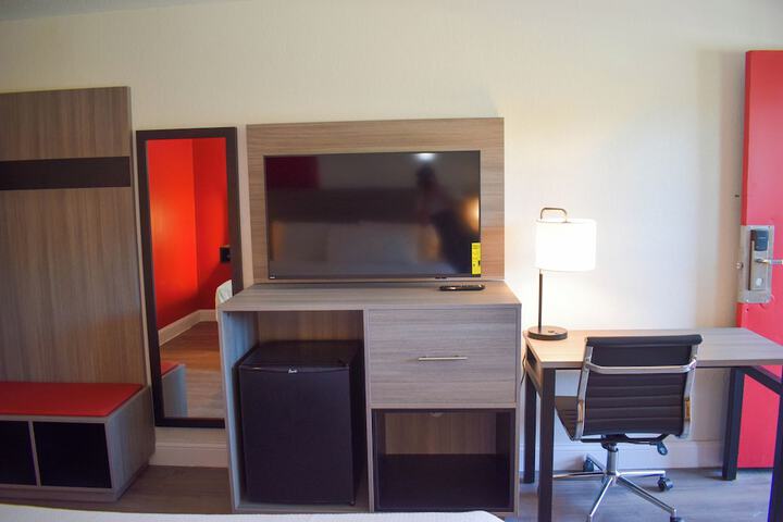 Room 11 of 20