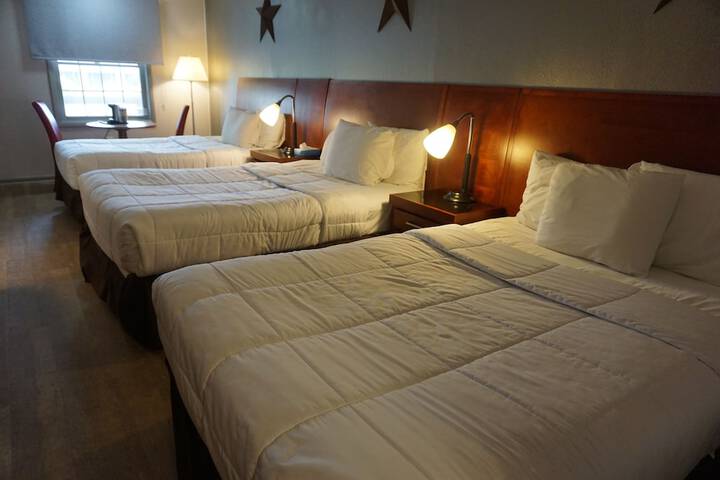 Room 18 of 65