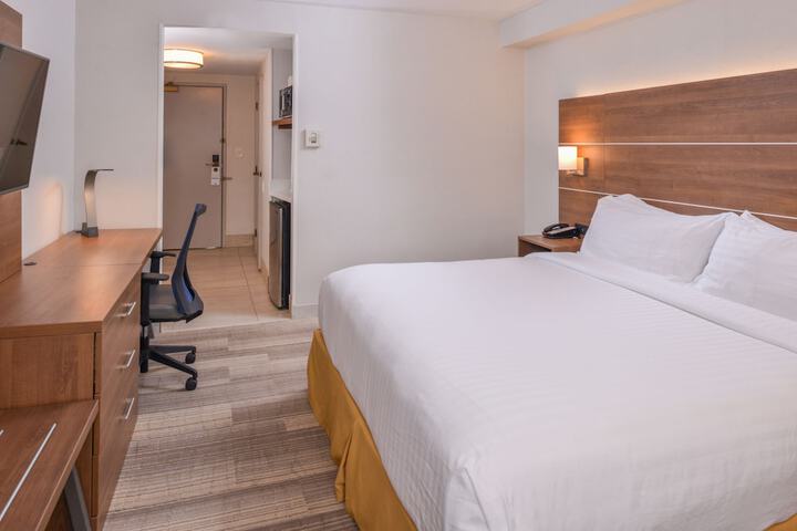 Room 35 of 58