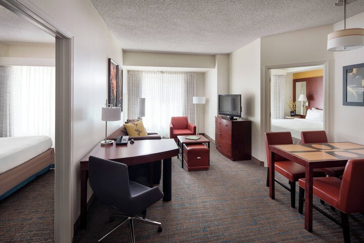 Room 21 of 44