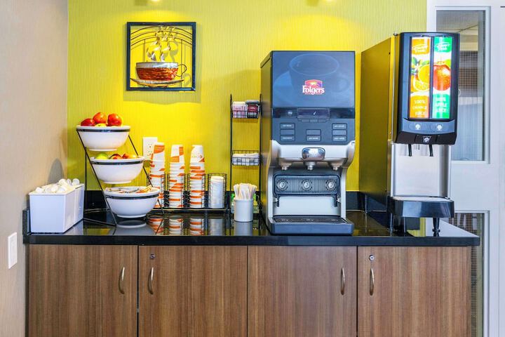 Comfort Inn Moncton Magnetic Hill