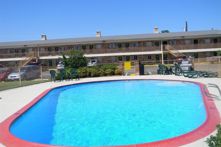 Americas Best Value Inn Stephenville