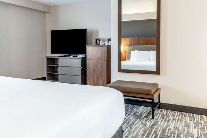 Room 14 of 26