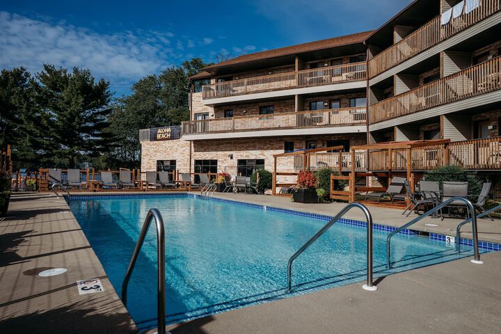 Natura Aloha Reach Resort