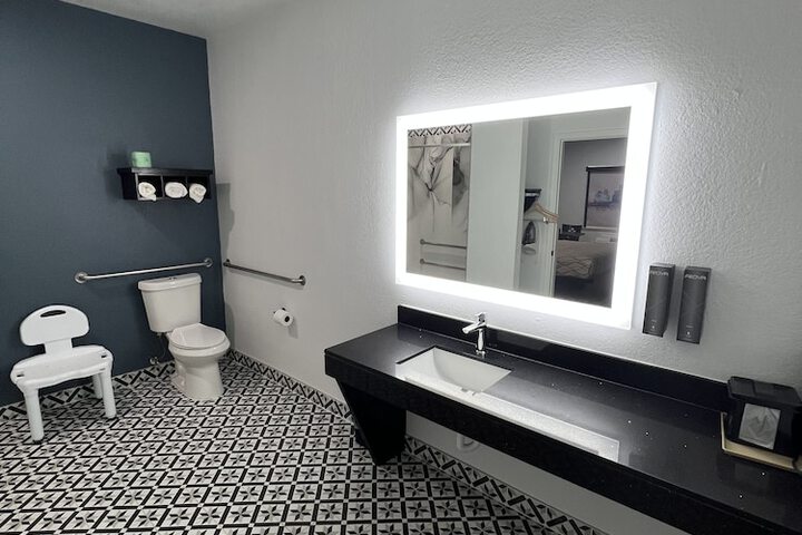 Room 48 of 52