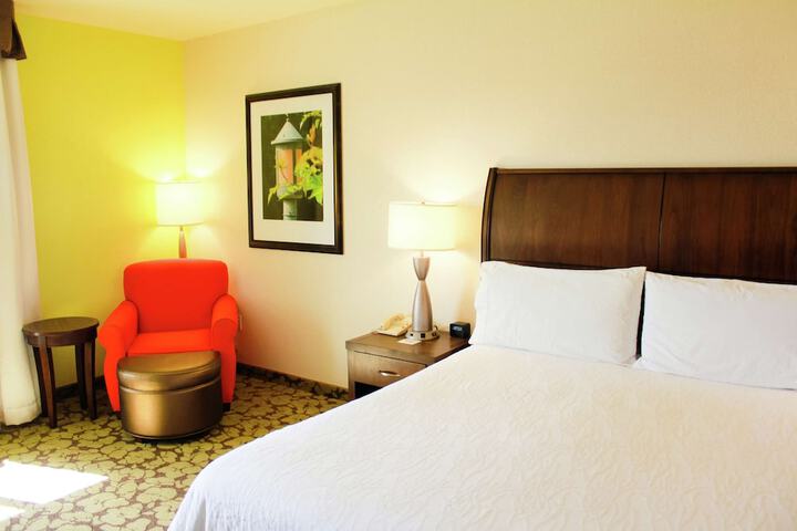 Room 28 of 53
