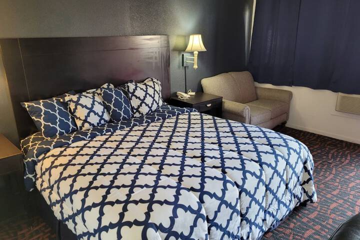 Coratel Inn & Suites by Jasper Hutchinson