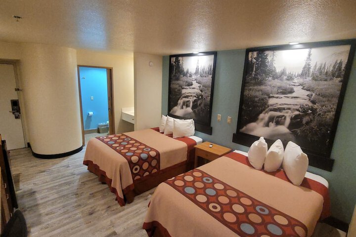 Room 18 of 30