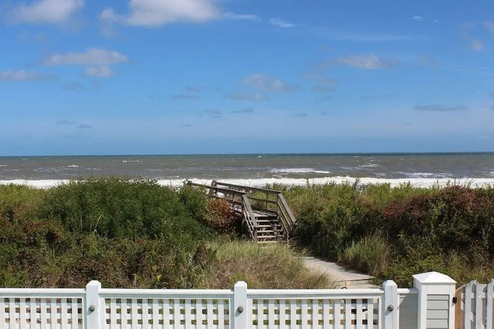 Heavenly Dayz - 9 Br home by RedAwning