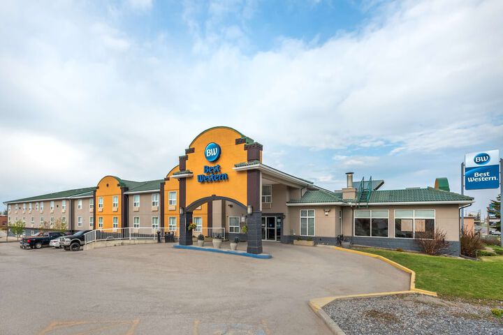 Hotel 2 of 80