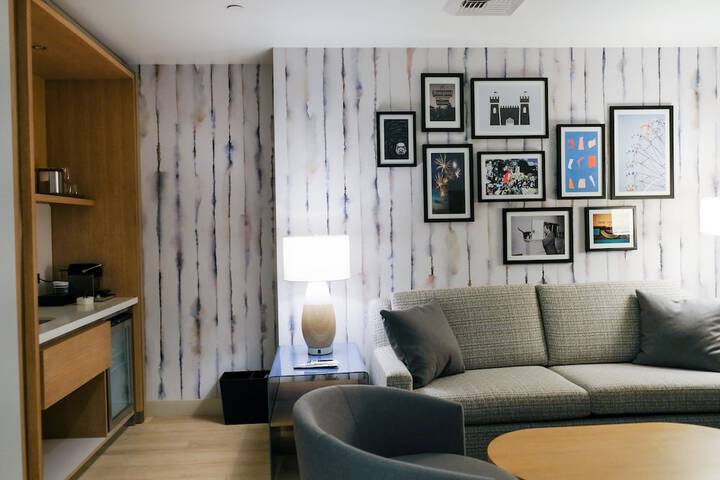 The Viv Hotel Anaheim, a Tribute Portfolio Hotel