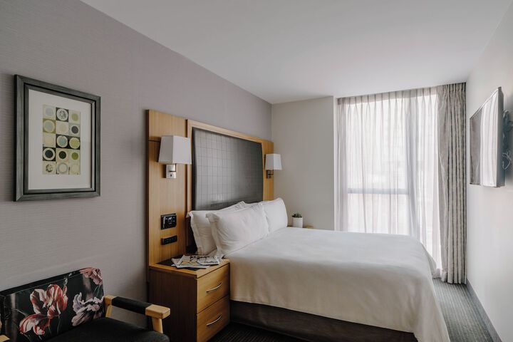 Room 34 of 91