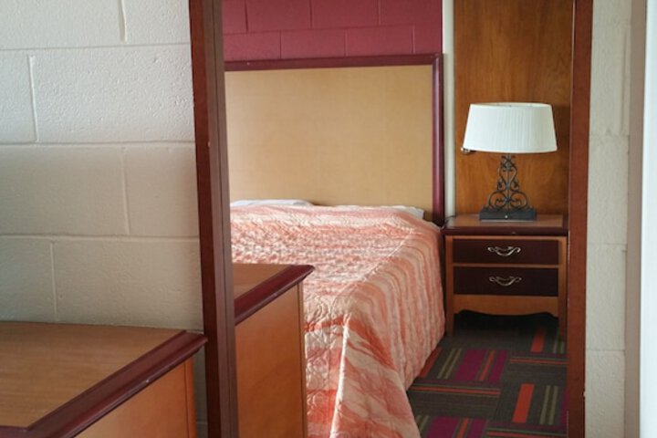 Room 56 of 71