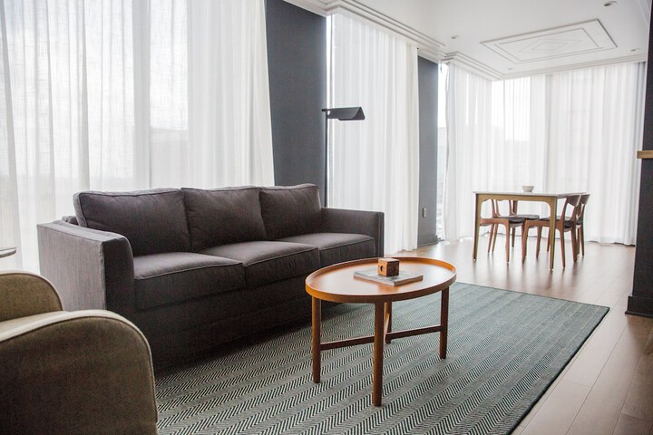 Room 71 of 108