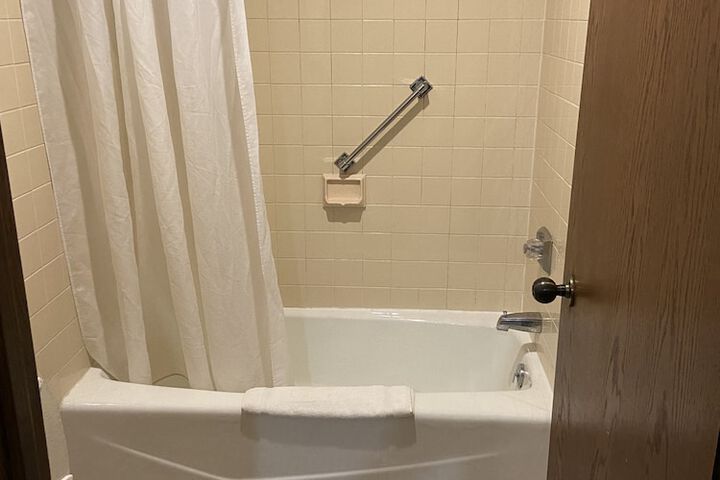 Room 18 of 61