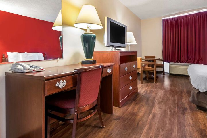 Room 18 of 23