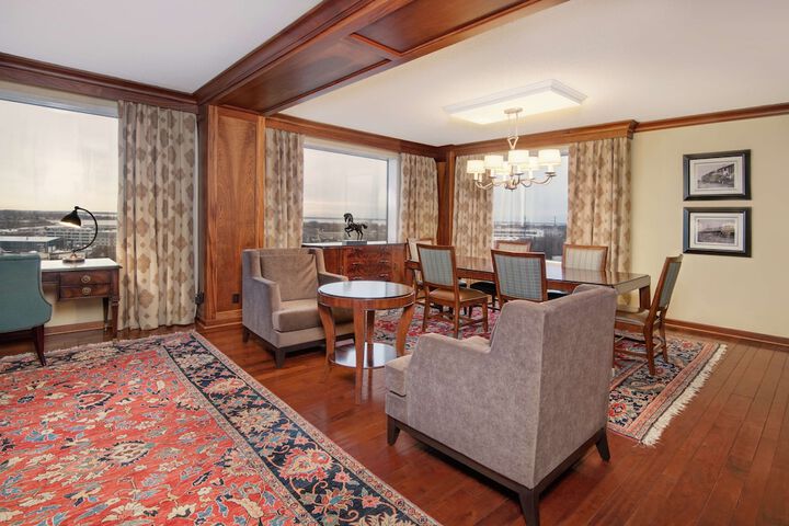 Room 15 of 73