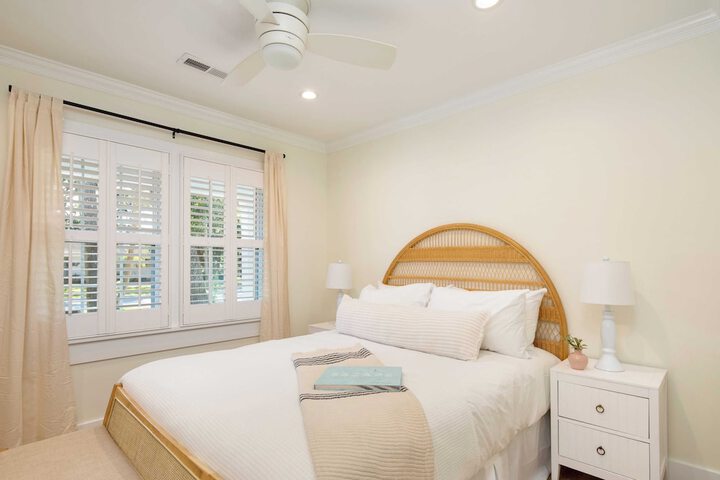 Sawyer by Avantstay Stunning Isle of Palms Home w / Pool!